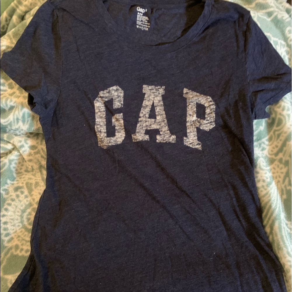 GAP Shirt